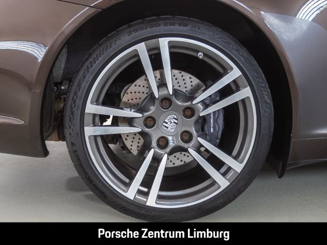 Porsche 997 911 Carrera Handschalter, Vollleder & BOSE