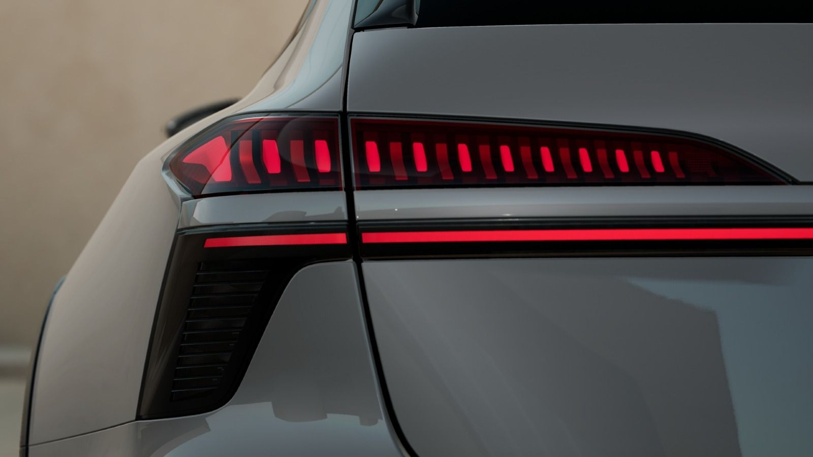 Audi A6 allroad TDI quattro 220 kW S tro nic