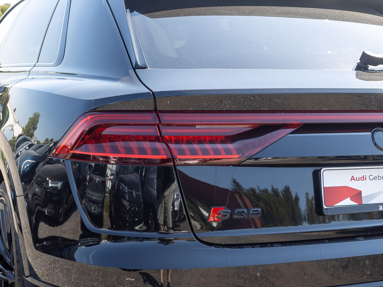 Audi SQ8 competition plus Matrix Standhzg Luftfederung