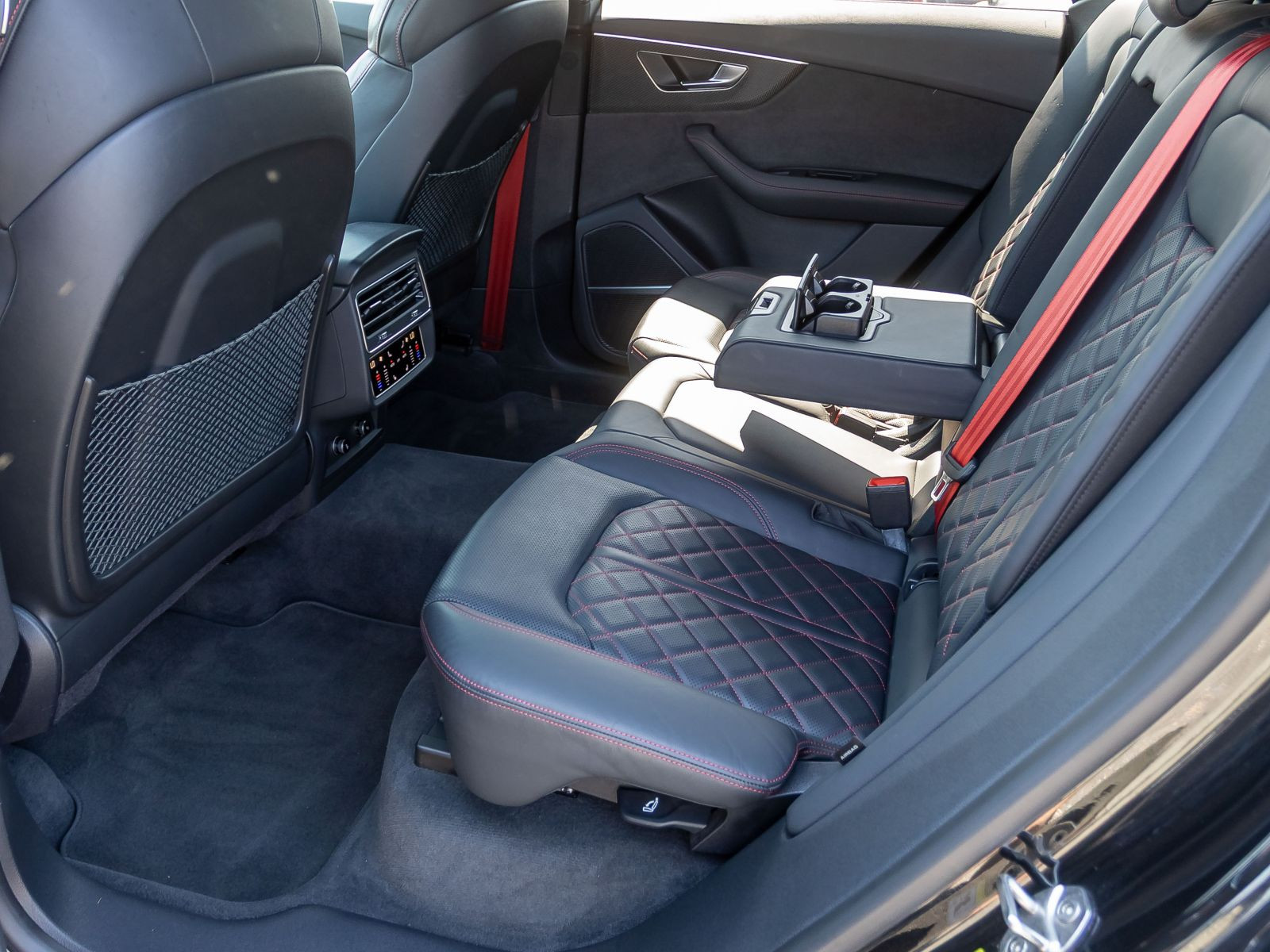 Audi SQ8 competition plus Matrix Standhzg Luftfederung