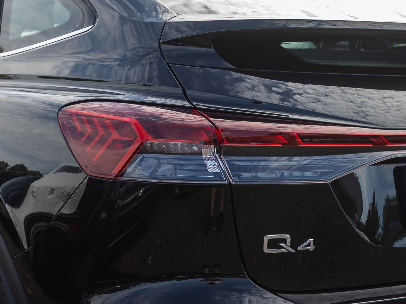 Audi Q4 Sportback e-tron 40 Navi LED ACC Standklima