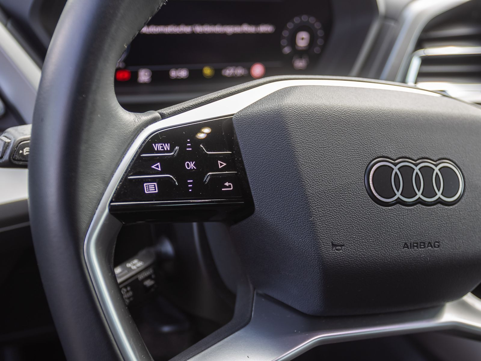 Audi Q4 Sportback e-tron 40 Navi LED ACC Standklima