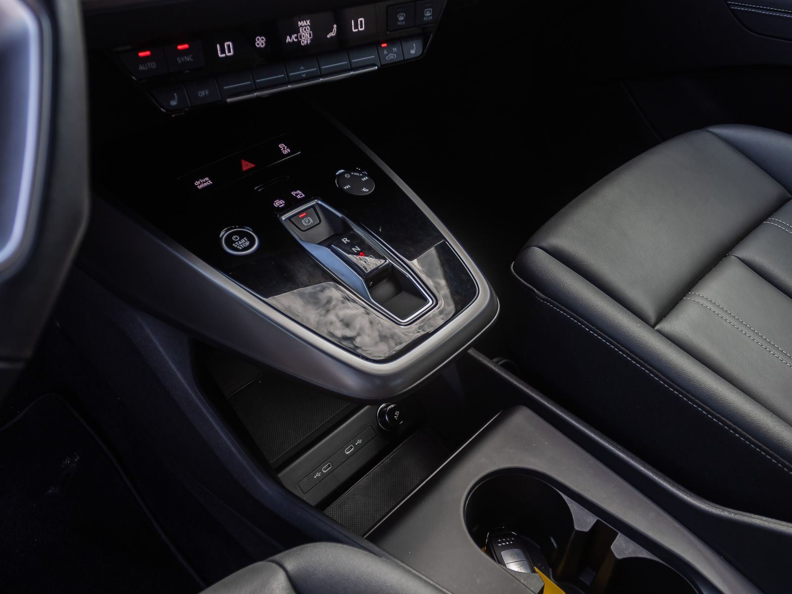 Audi Q4 Sportback e-tron 40 Navi LED ACC Standklima