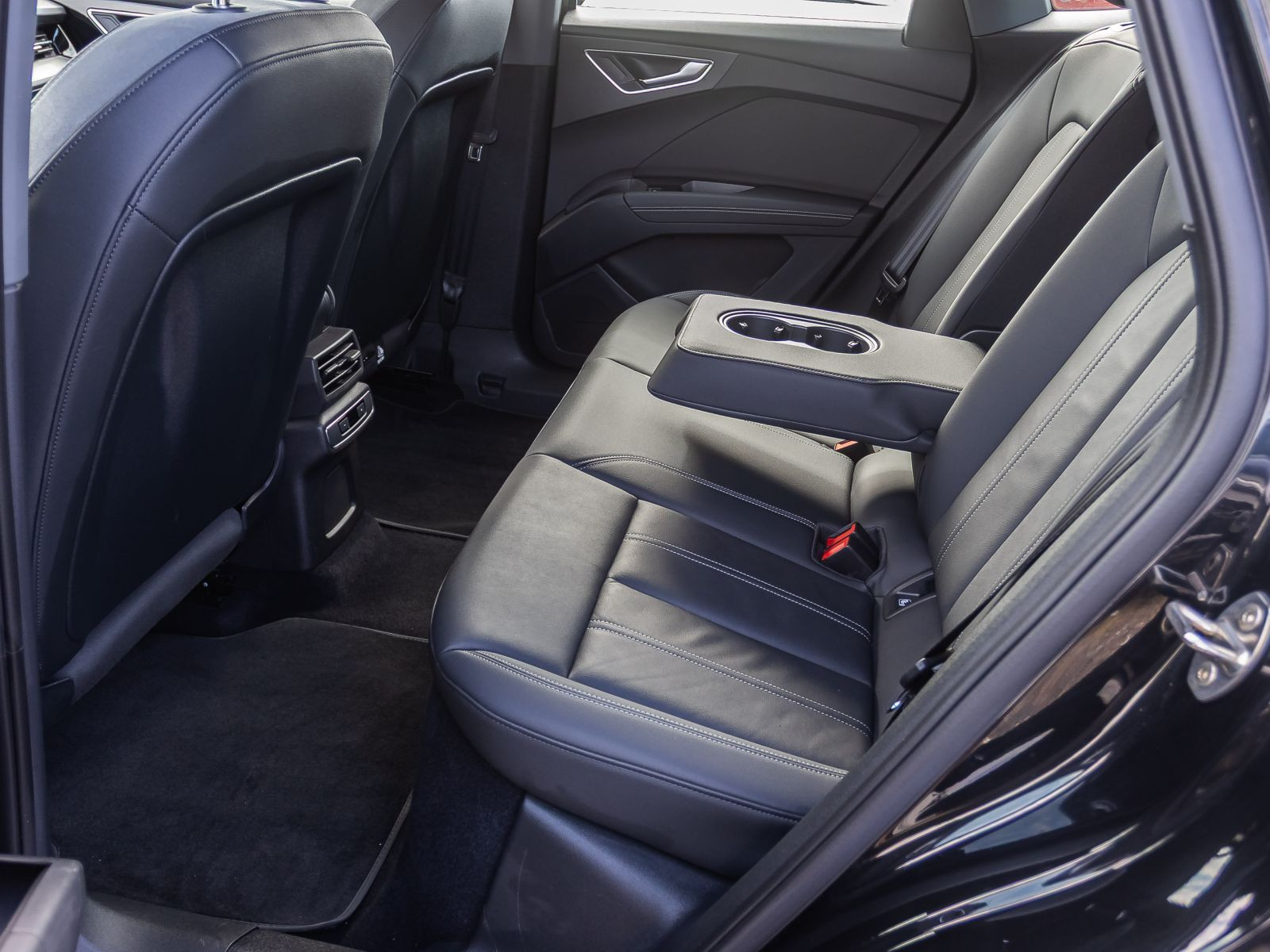 Audi Q4 Sportback e-tron 40 Navi LED ACC Standklima