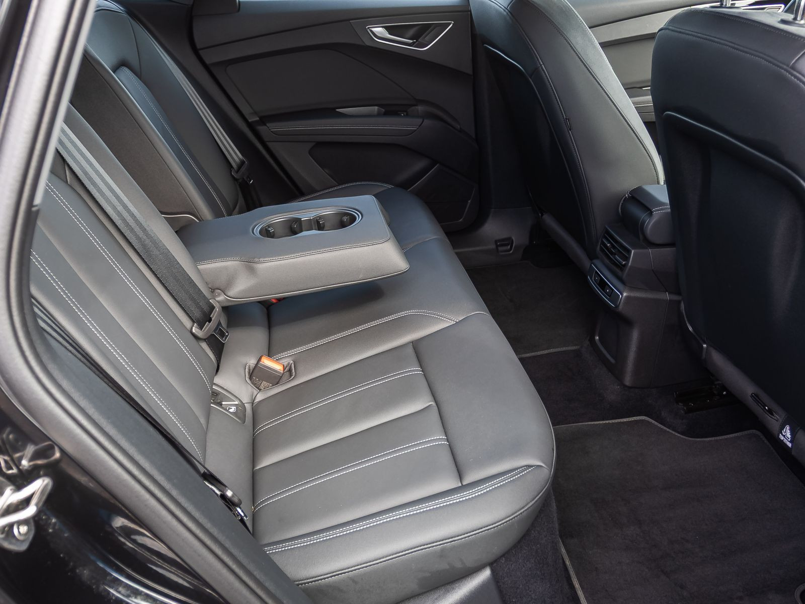 Audi Q4 Sportback e-tron 40 Navi LED ACC Standklima