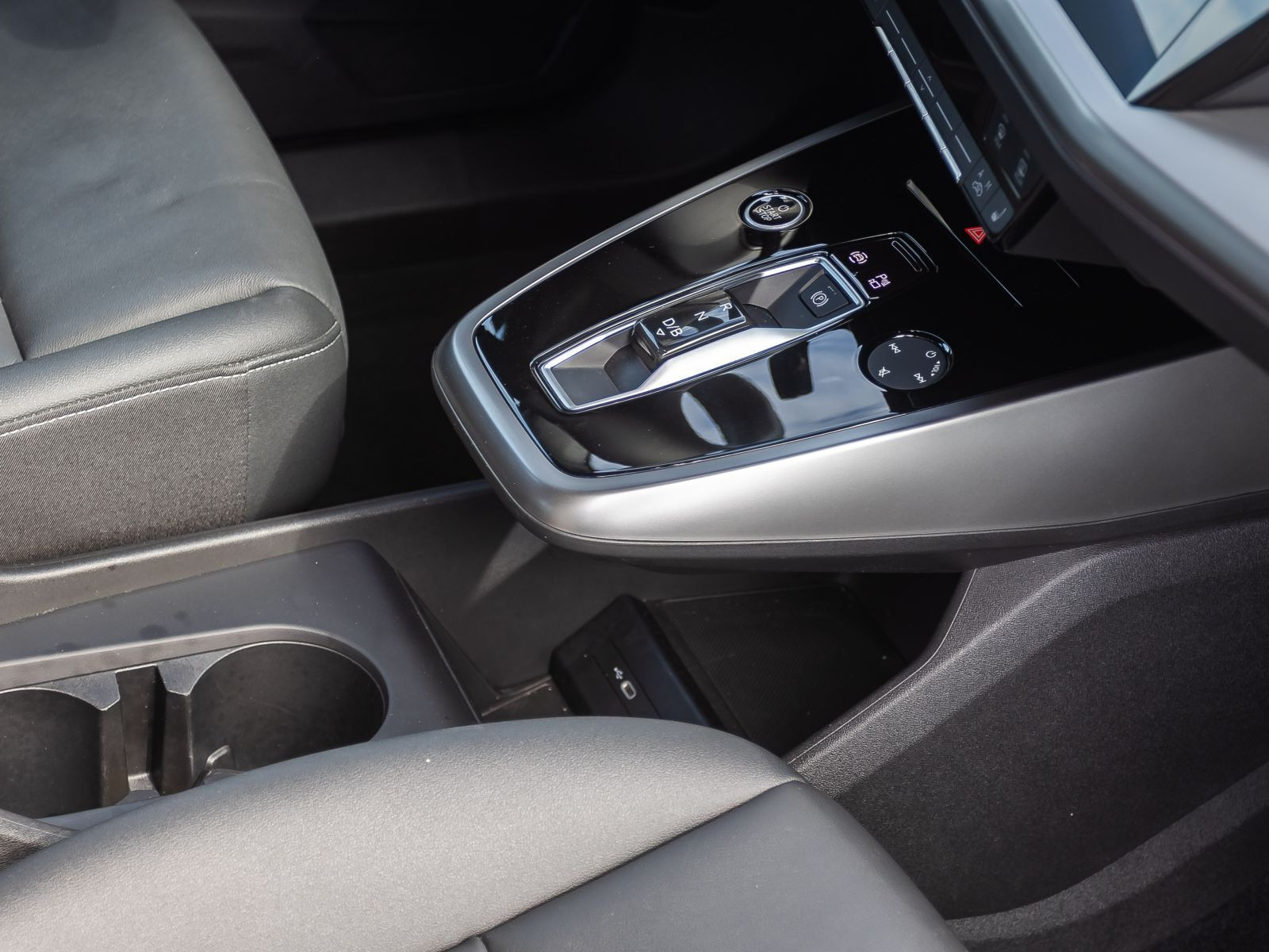 Audi Q4 Sportback e-tron 40 Navi LED ACC Standklima