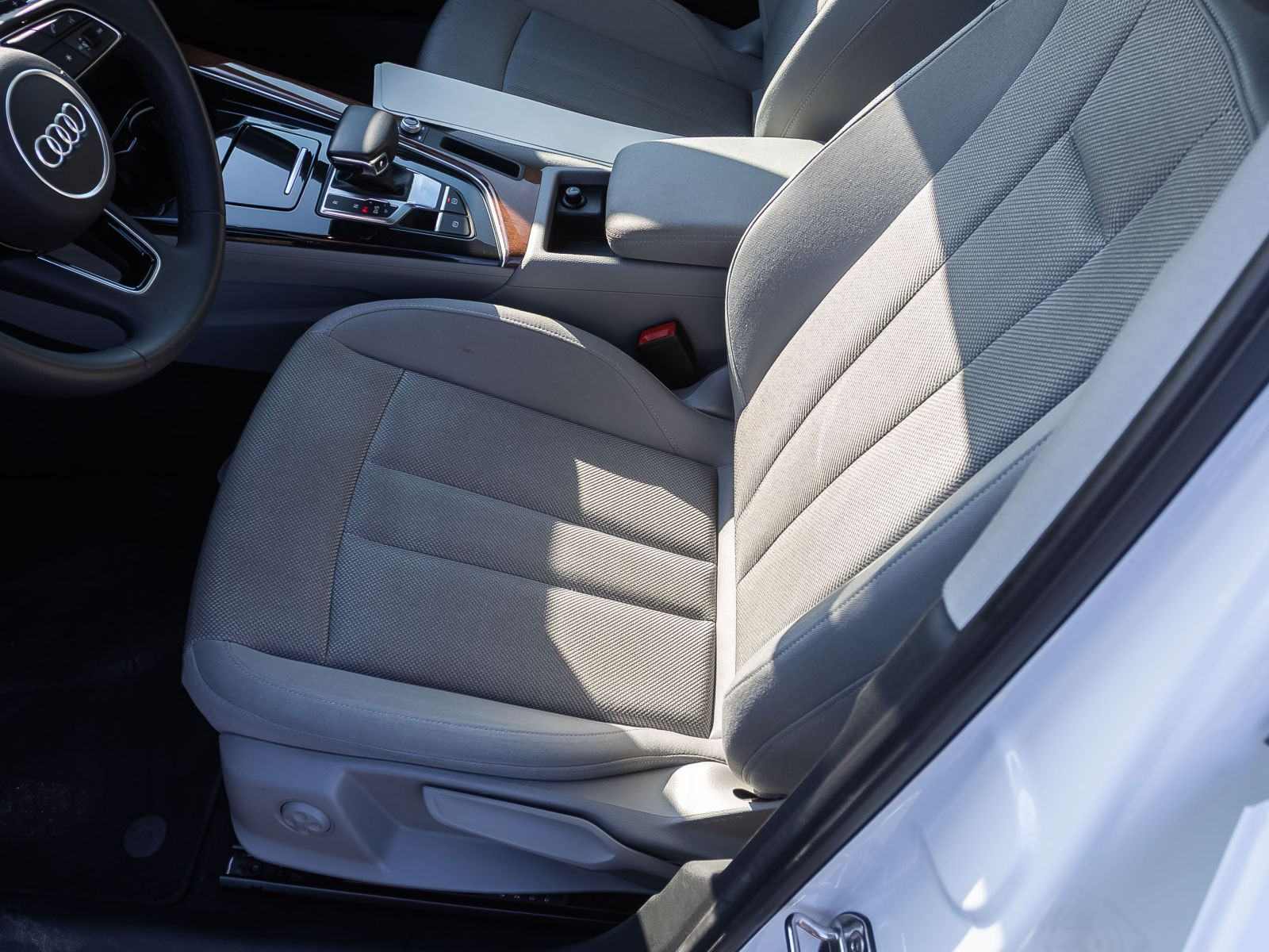 Audi A4 Avant Advanced 50TDI qu Navi Matrix Standhzg
