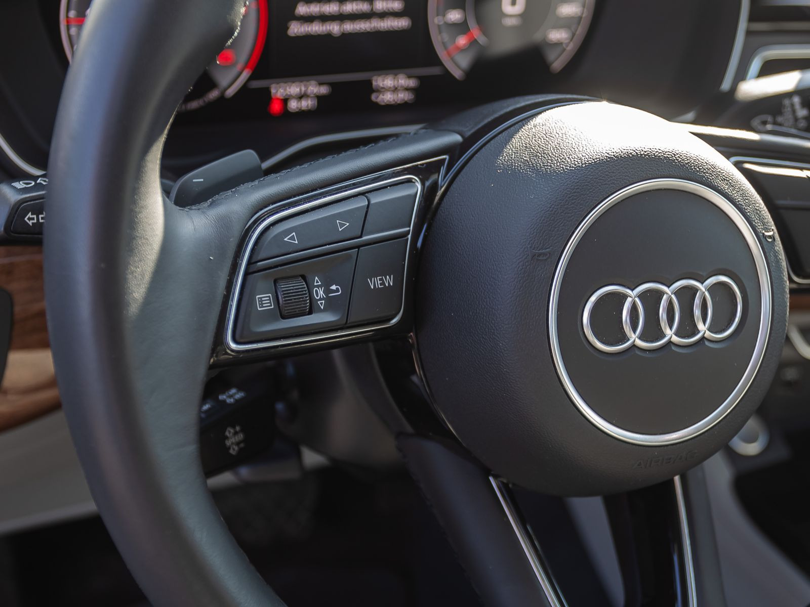 Audi A4 Avant Advanced 50TDI qu Navi Matrix Standhzg