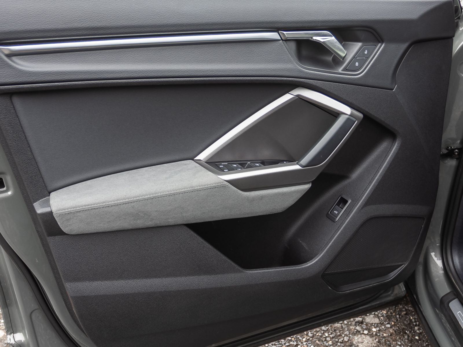 Audi Q3 S line 35TFSI Stronic Navi LED GRA EPH AHK