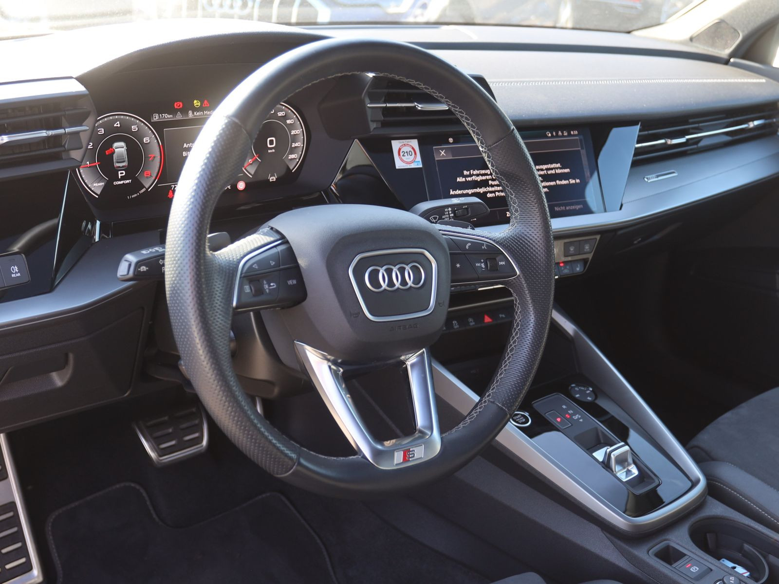 Audi A3 Limousine S line 35TFSI Stronic Navi LED Panorama