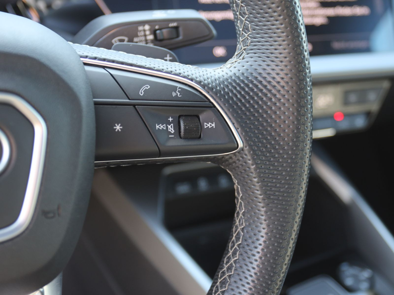 Audi A3 Limousine S line 35TFSI Stronic Navi LED Panorama