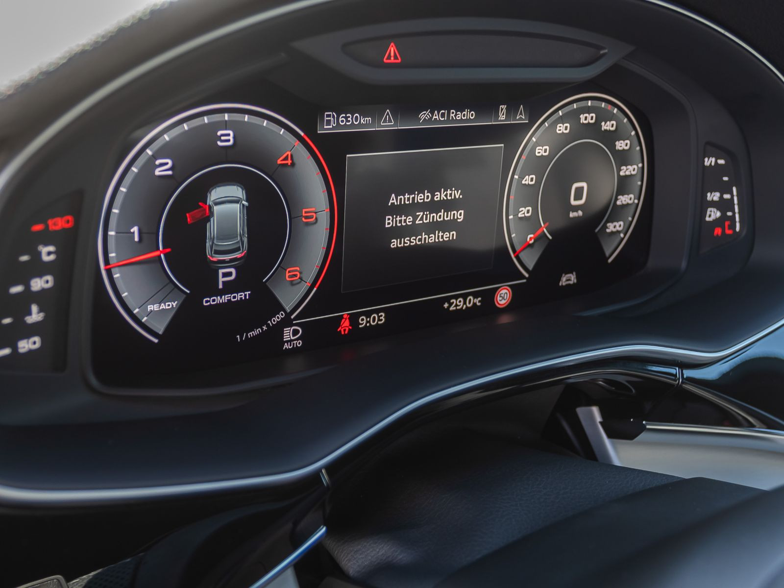 Audi Q8 S line 50TDI Navi Matrix HuD Standhzg Panorama