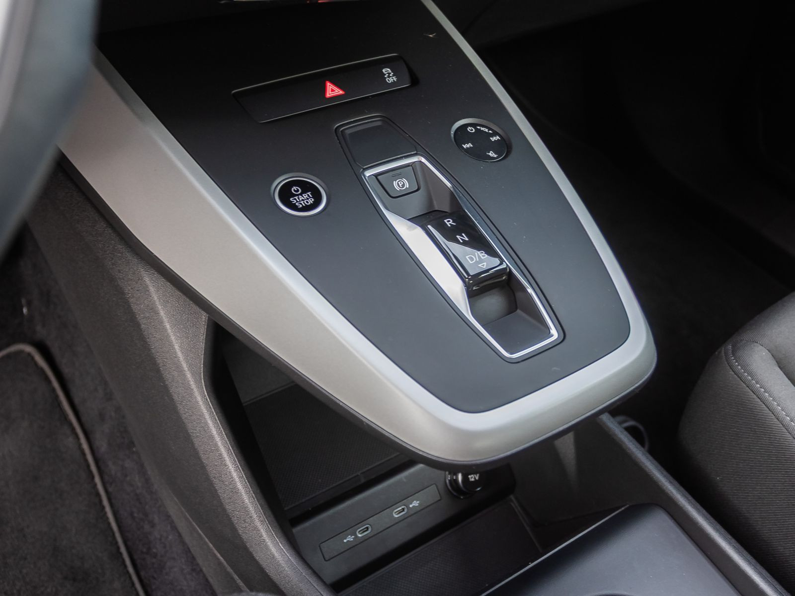 Audi Q4 e-tron 35 Navi LED Standklima ACC EPH DAB