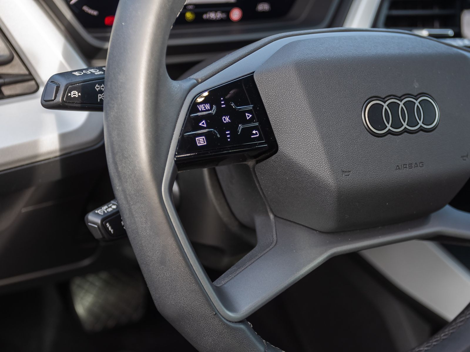 Audi Q4 e-tron 35 Navi LED Standklima ACC EPH DAB