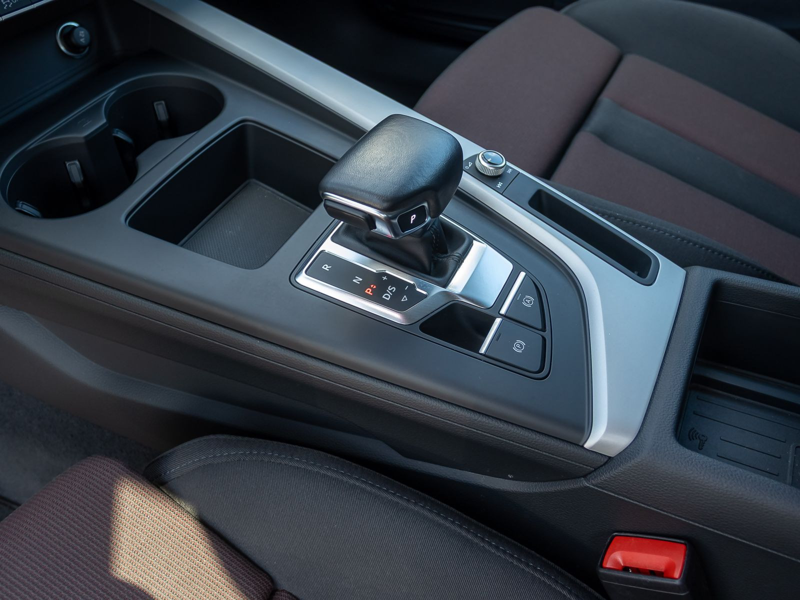 Audi A4 Avant Advanced 35TDI Stronic Navi LED ACC EPH