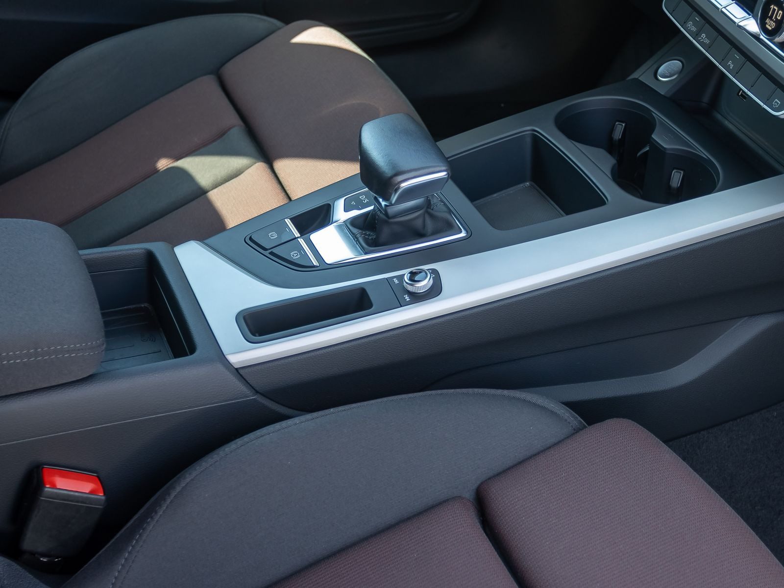 Audi A4 Avant Advanced 35TDI Stronic Navi LED ACC EPH