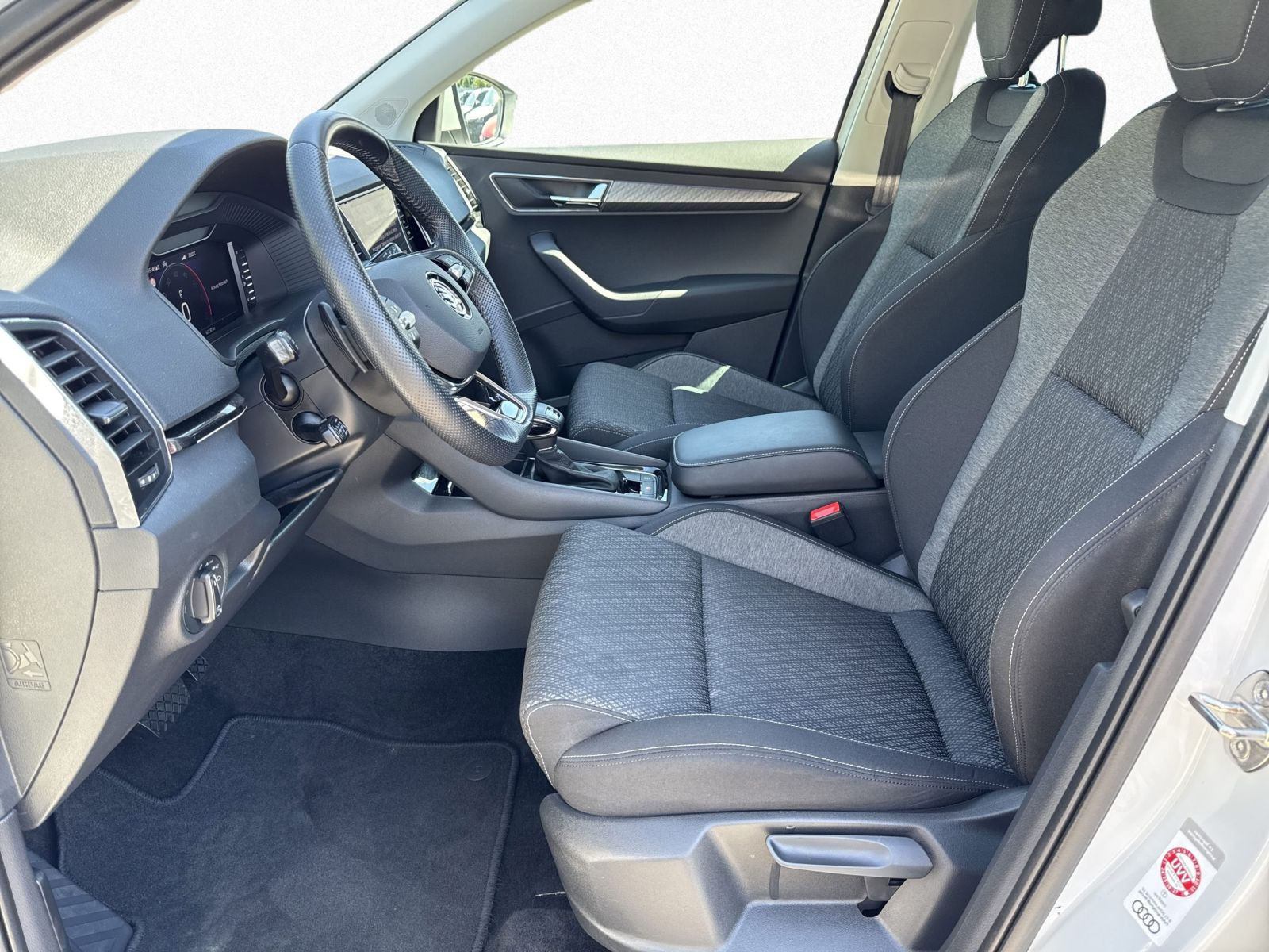 Skoda Karoq Style 2.0 TDI DSG Navi ACC LED RFK AHK