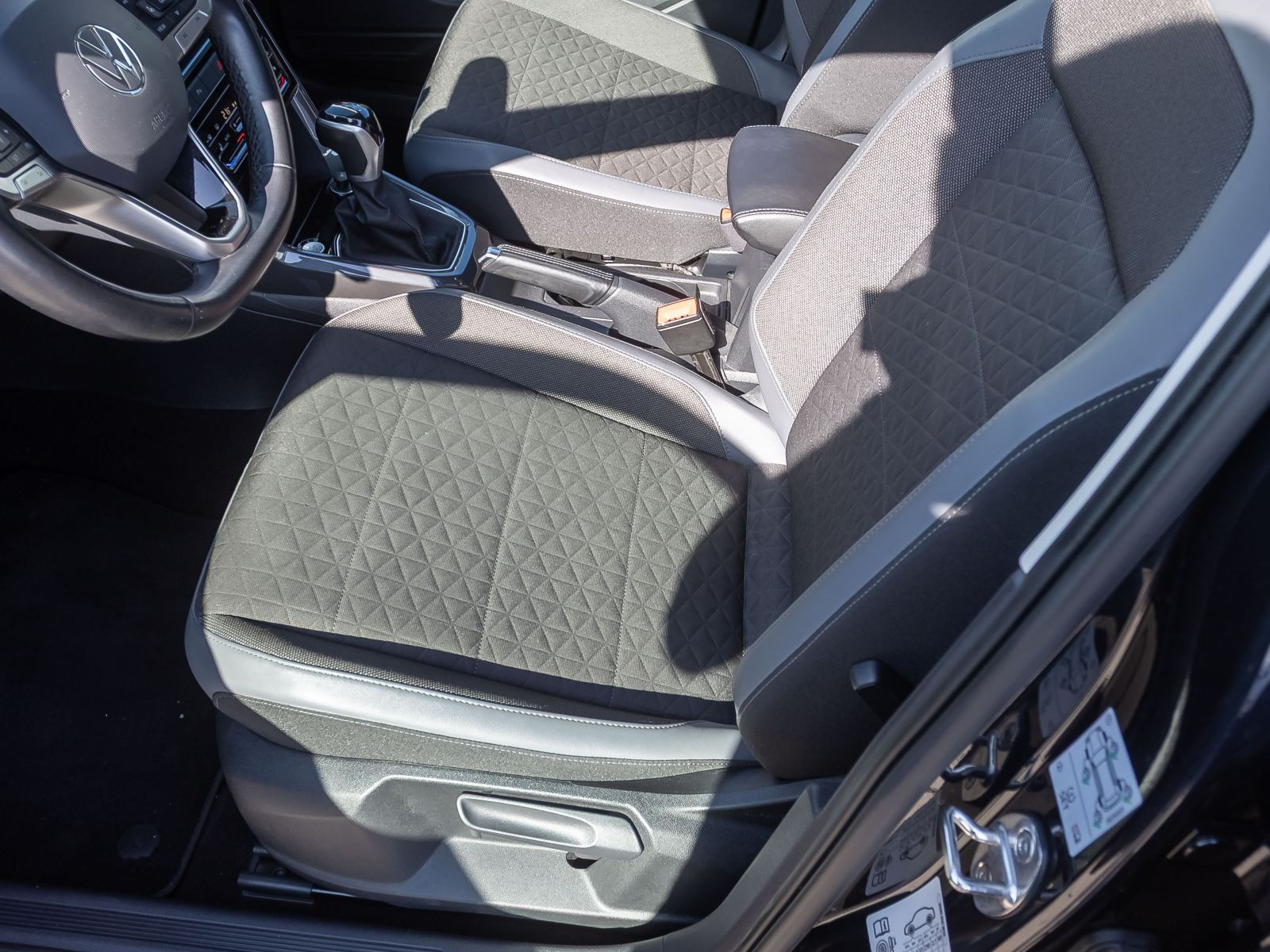 Volkswagen T-Cross 1.0 TSI Style DSG Navi LED ACC BeatsAudio