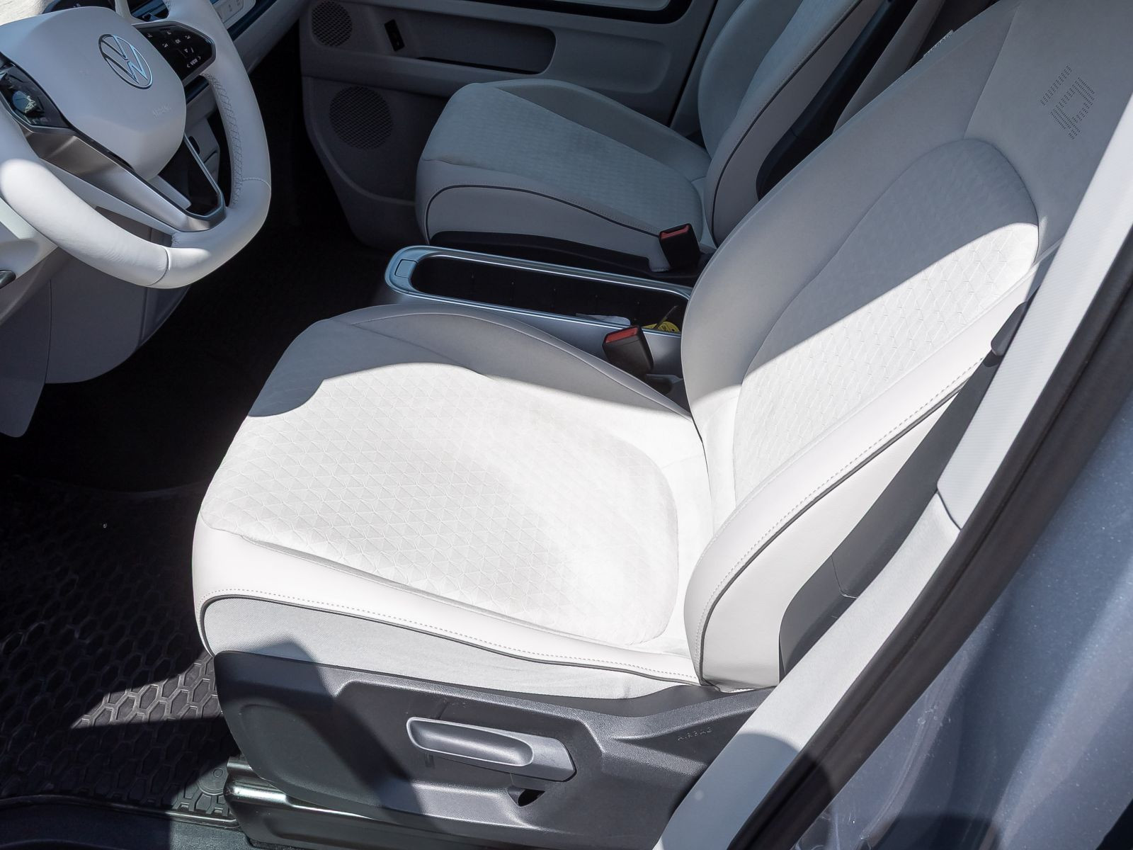 Volkswagen ID.Buzz Pro Navi Matrix Standklima ACC EPH AHK