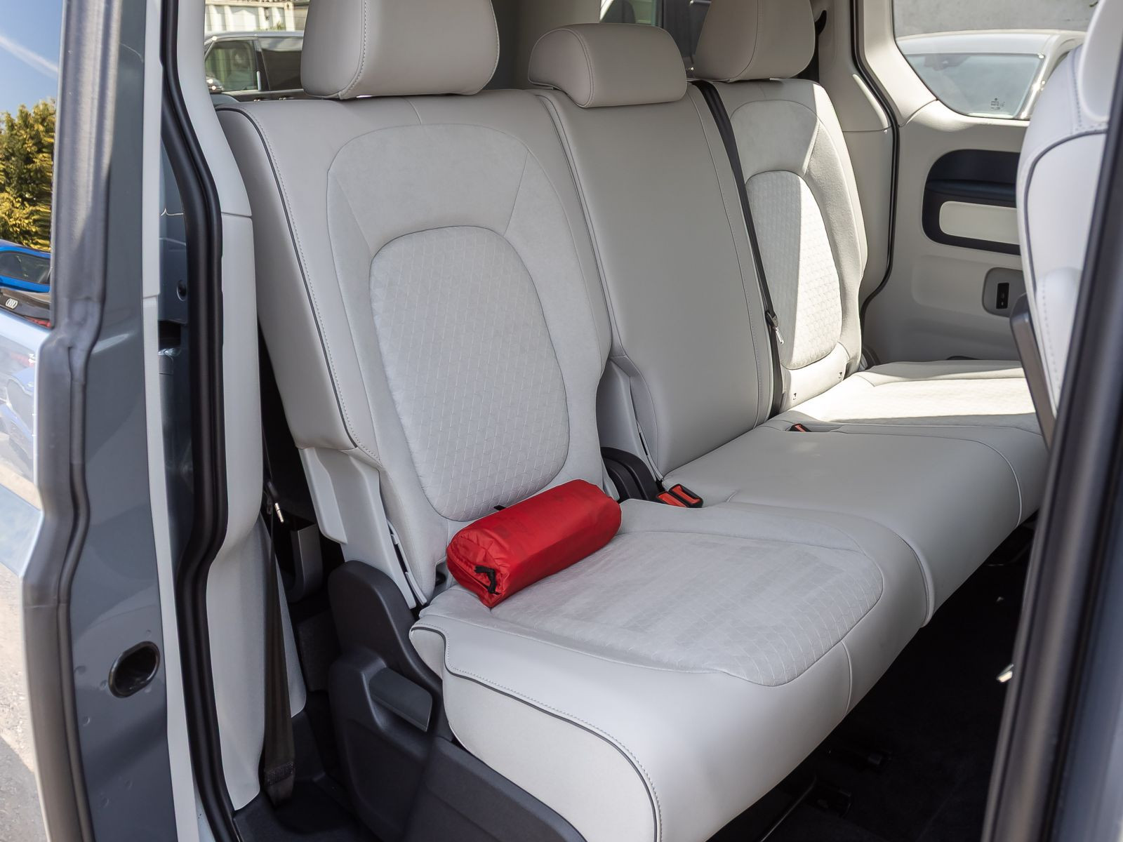 Volkswagen ID.Buzz Pro Navi Matrix Standklima ACC EPH AHK