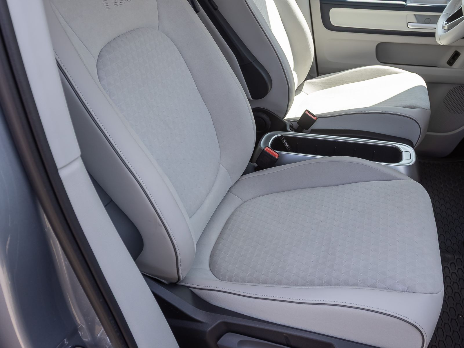 Volkswagen ID.Buzz Pro Navi Matrix Standklima ACC EPH AHK
