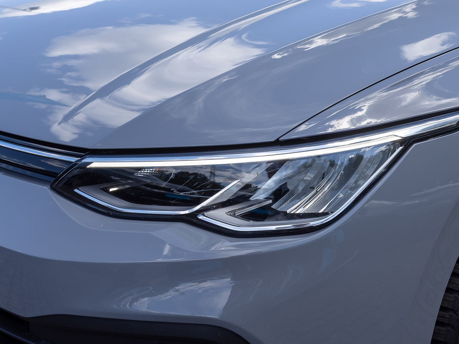 Volkswagen Golf VIII 1.5 TSI Life, Navi, LED, App-Connect, Digital Cockpit Pro