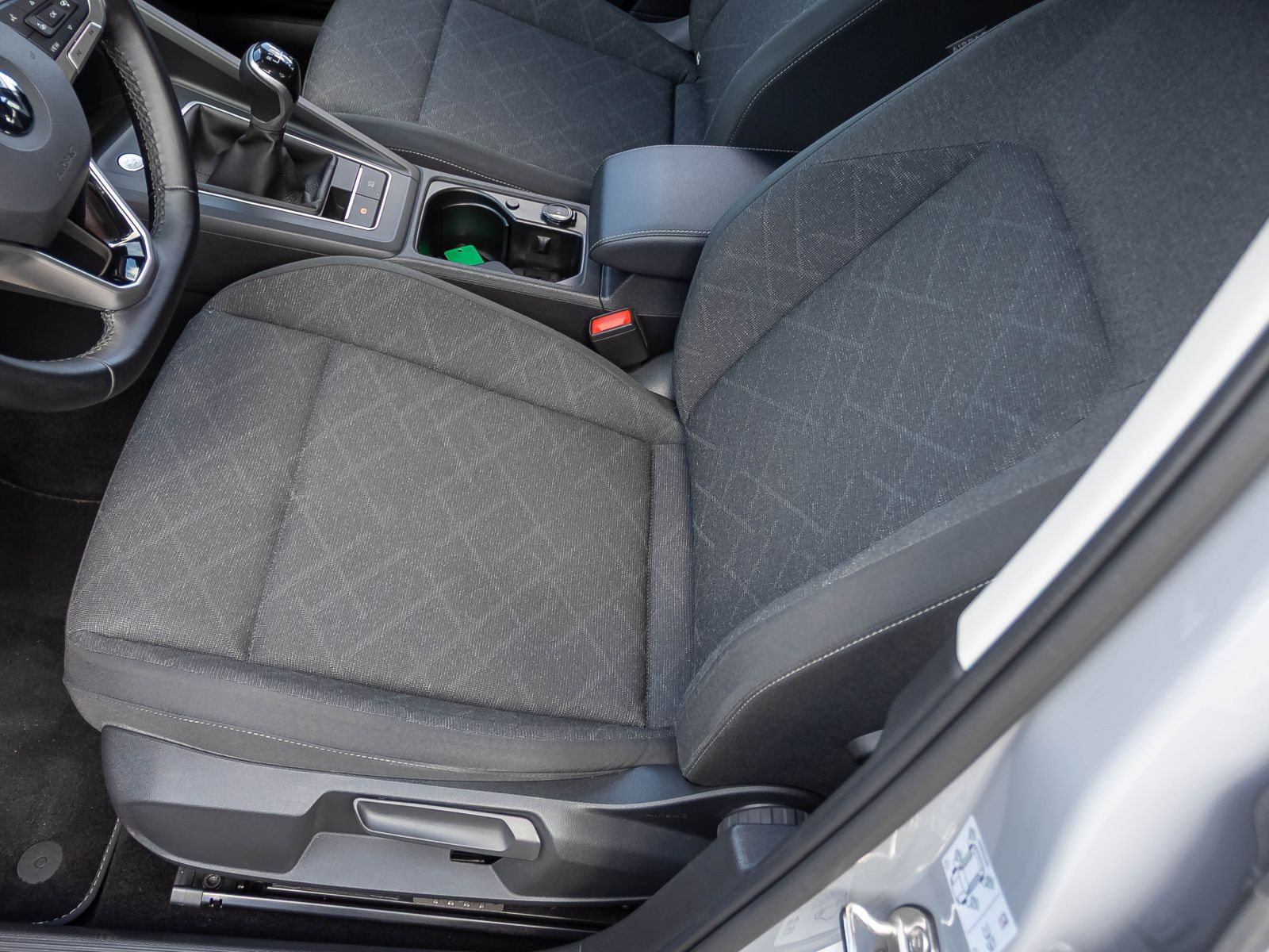 Volkswagen Golf VIII 1.5 TSI Life, Navi, LED, App-Connect, Digital Cockpit Pro