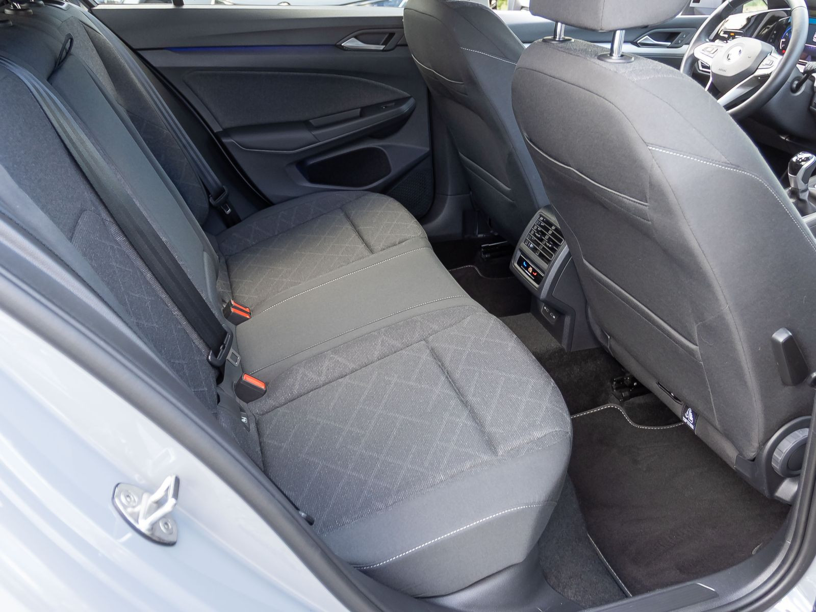 Volkswagen Golf VIII 1.5 TSI Life, Navi, LED, App-Connect, Digital Cockpit Pro