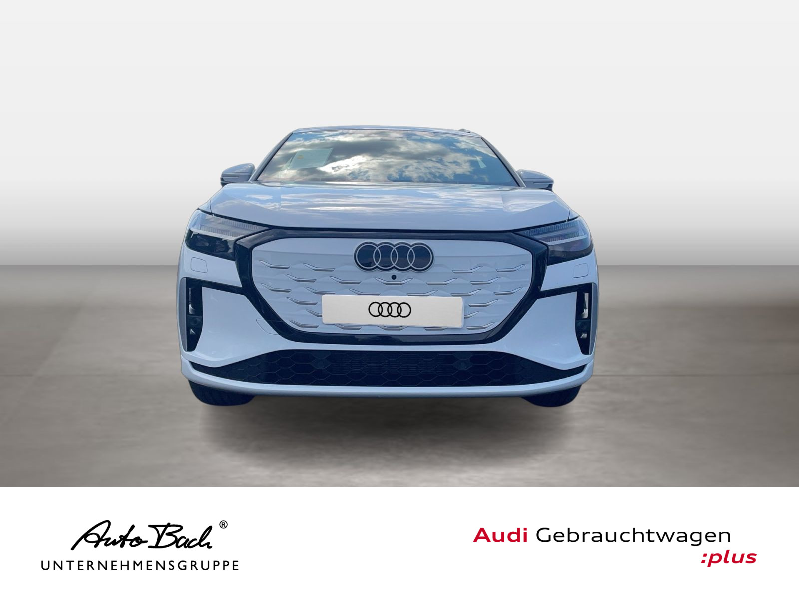 Audi Q4 e-tron performance Navi LED HuD ACC EPH AHK
