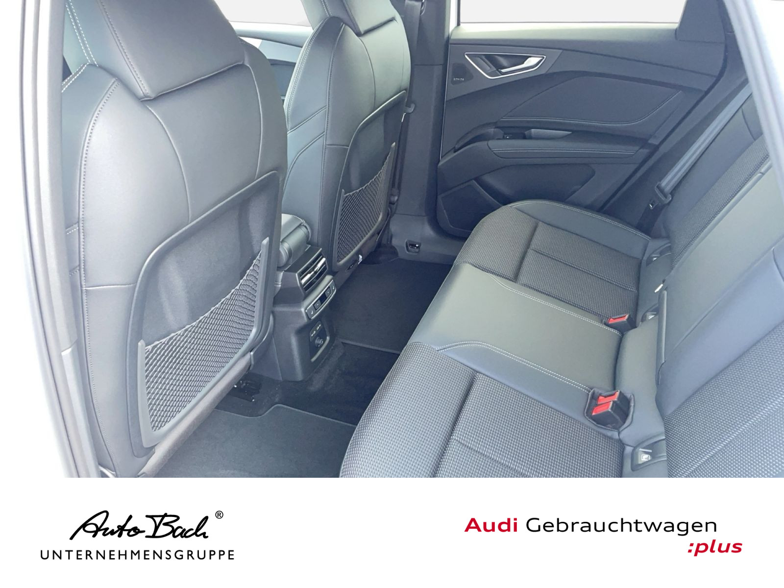 Audi Q4 e-tron performance Navi LED HuD ACC EPH AHK