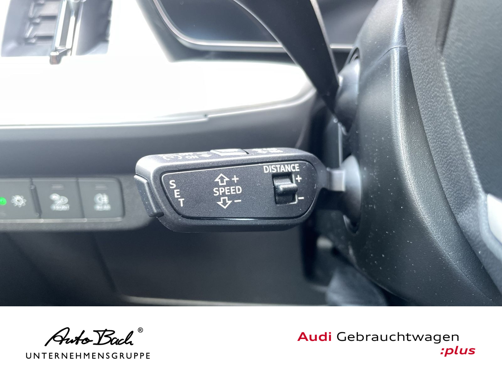 Audi Q4 e-tron performance Navi LED HuD ACC EPH AHK