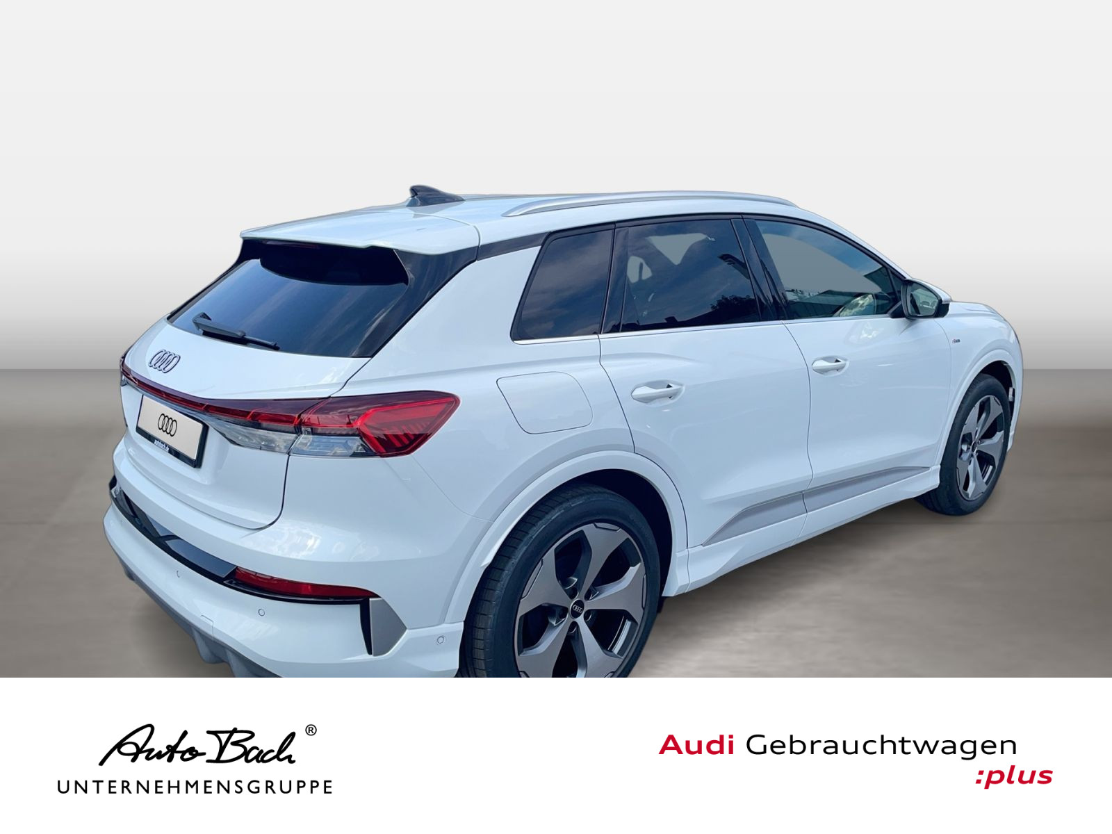 Audi Q4 e-tron performance Navi LED HuD ACC EPH AHK