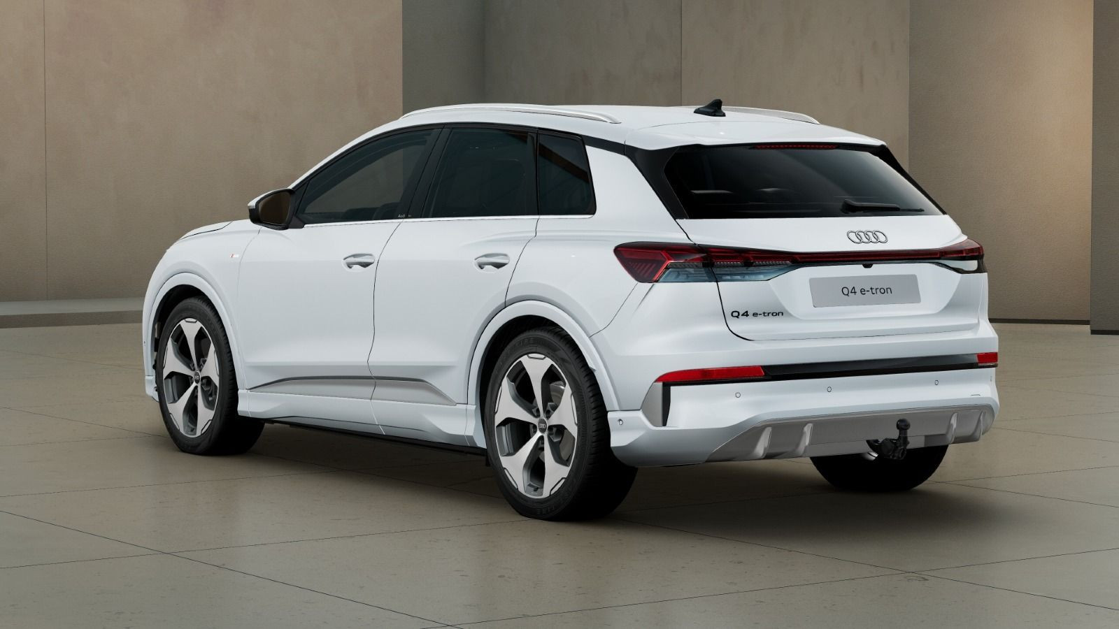 Audi Q4 SUV e-tron performance 210kW