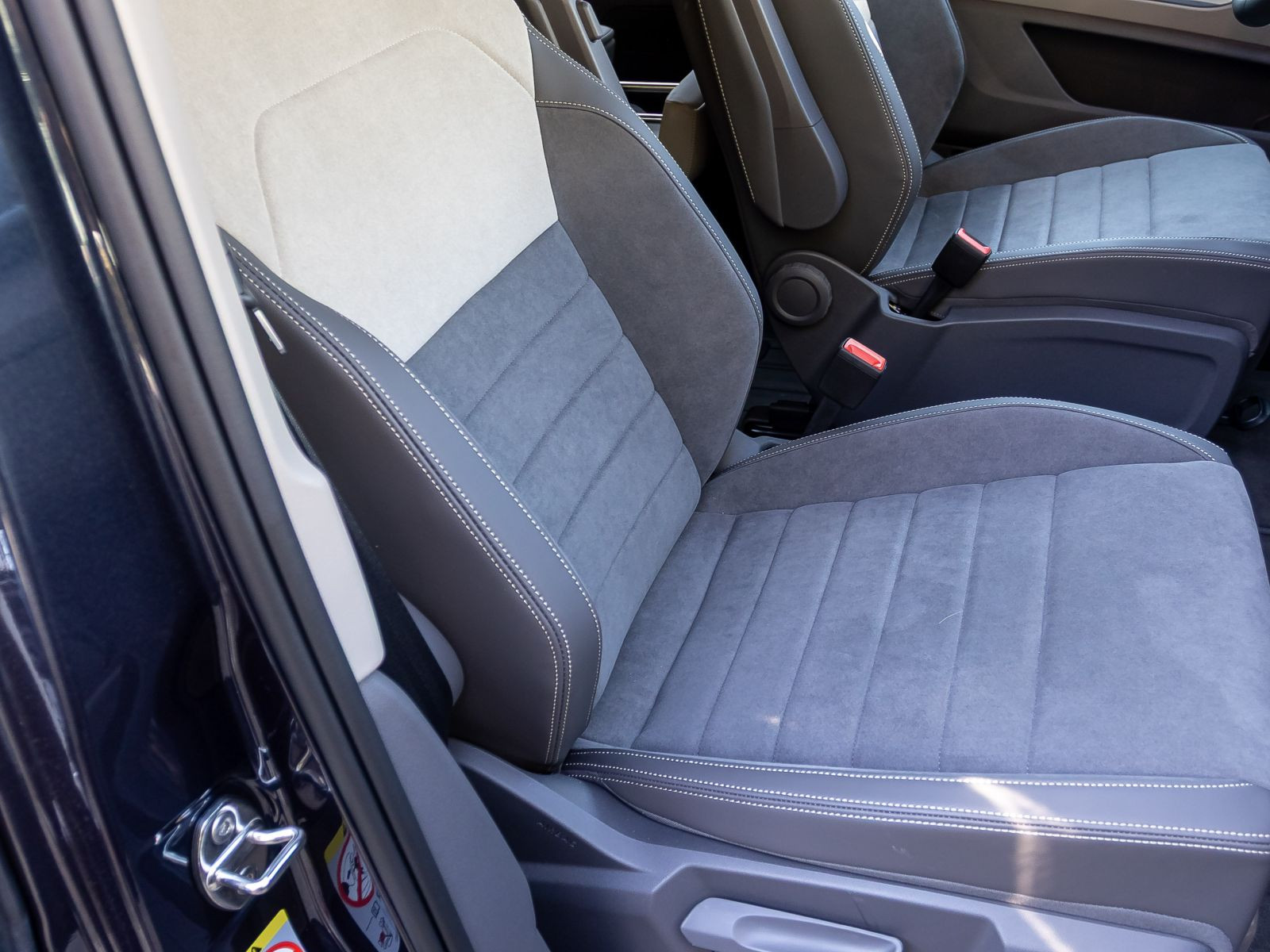 Volkswagen T7 Multivan 1.5 TSI eHybrid | AHK | 4-MOTION