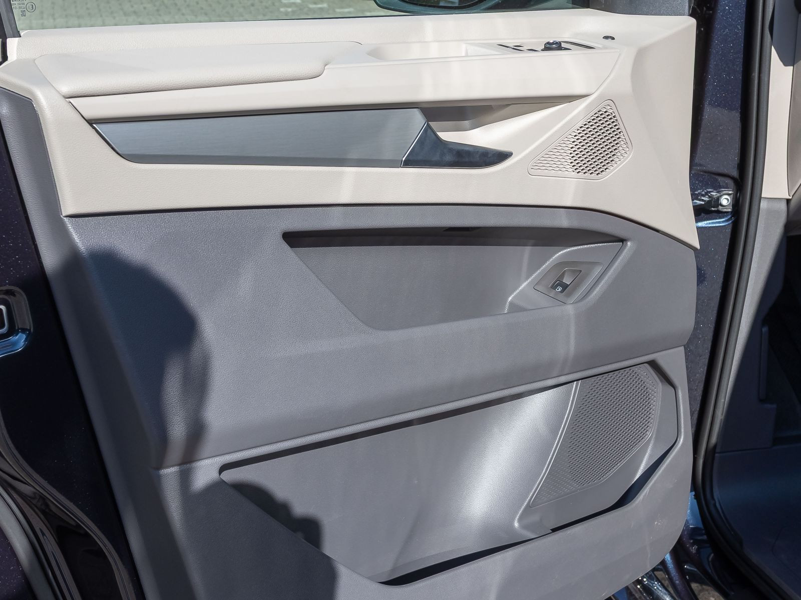 Volkswagen T7 Multivan 1.5 TSI eHybrid | AHK | 4-MOTION