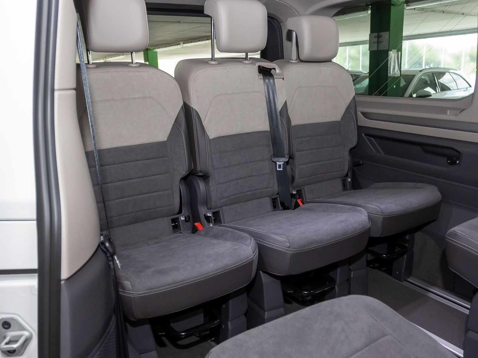 Volkswagen Multivan Style 2,0 l 110 kW TDI SCR Fron tantrieb 7-Gang-DSG Radst. 3124 mm lange r Überhang