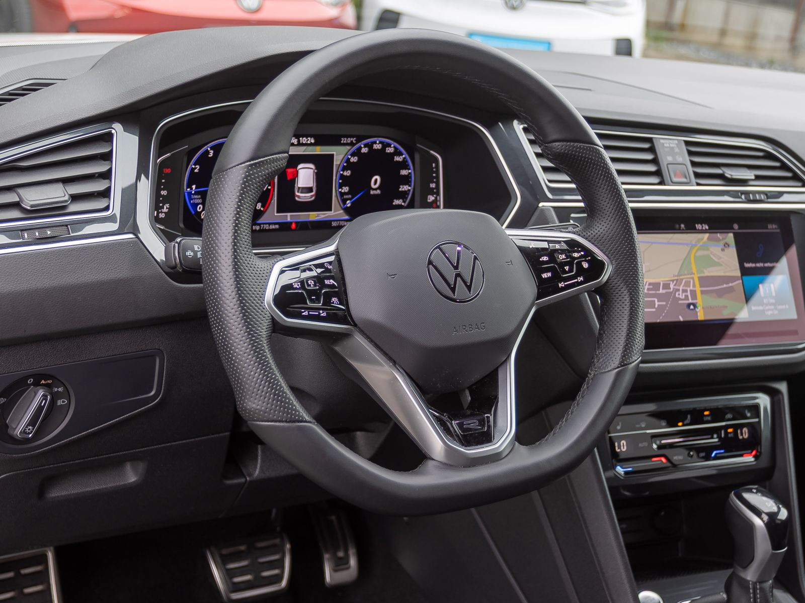 Volkswagen Tiguan 1.5 TSI DSG R-Line Black Style, LED-Matrix, Navi, Area View inkl. Rückfahrkamera