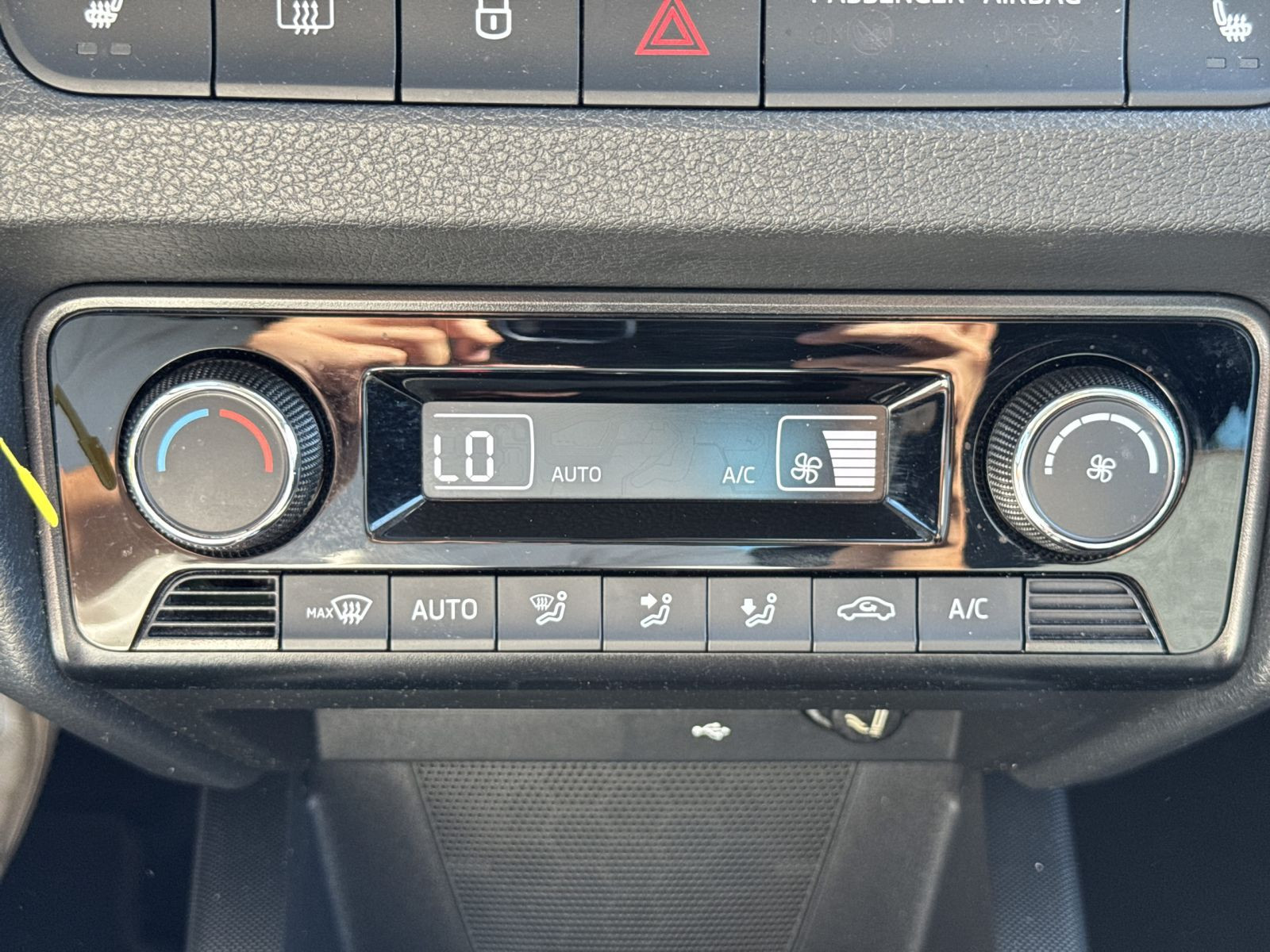 Skoda Fabia Ambition 1.0TSI ACC LED Navi Panorama