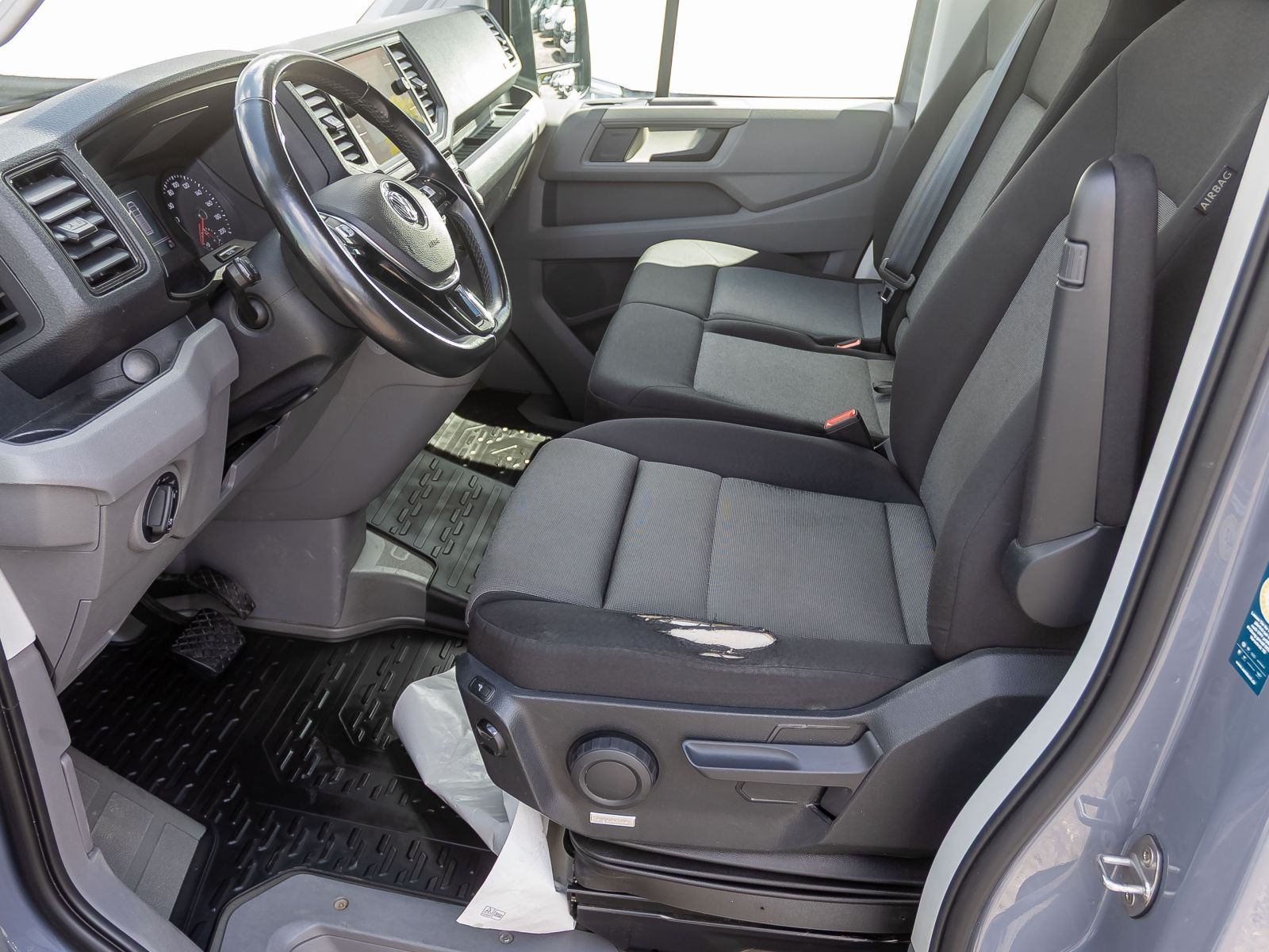 Volkswagen Crafter Kasten MR 2.0TDI 4M Automatik Navi LED ACC EPH AHK