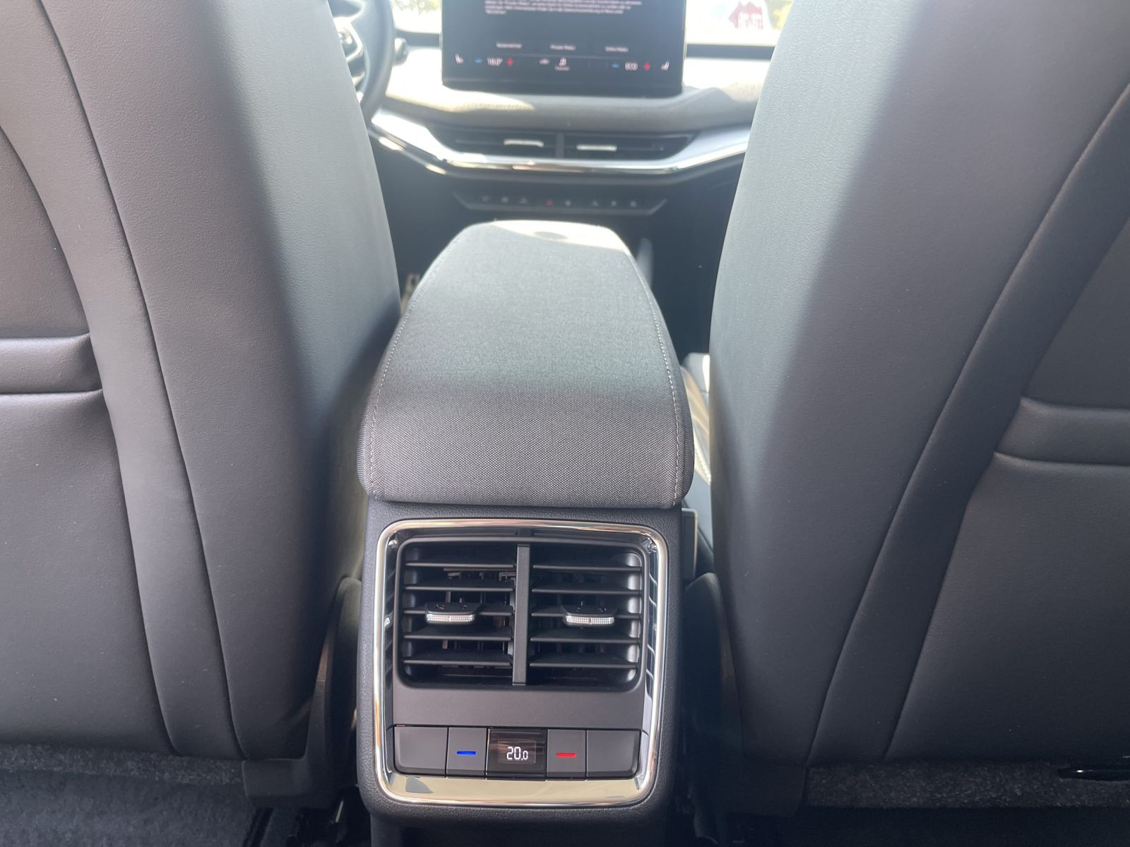 Skoda Enyaq 80X iV electric DSG ACC Navi EPH LED