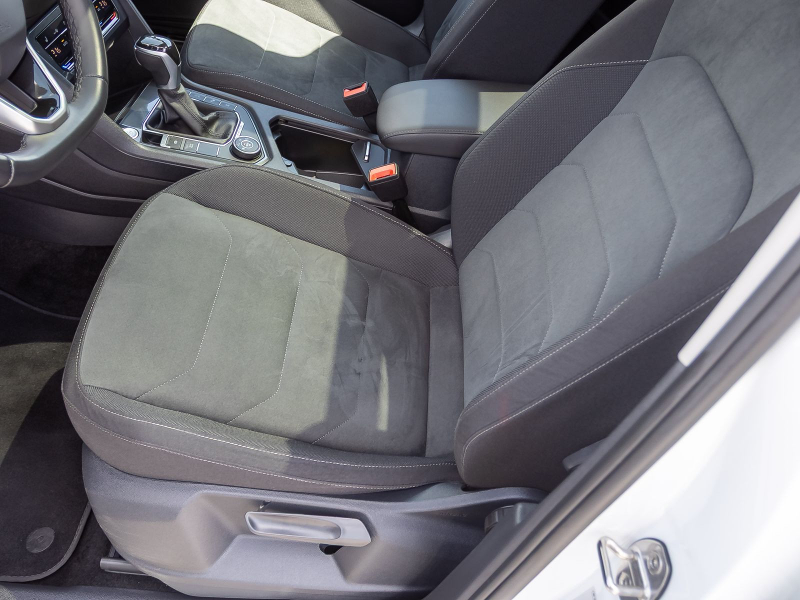 Volkswagen Tiguan Allspace Elegance 2.0TSI 4M DSG Navi Matrix Panorama AHK