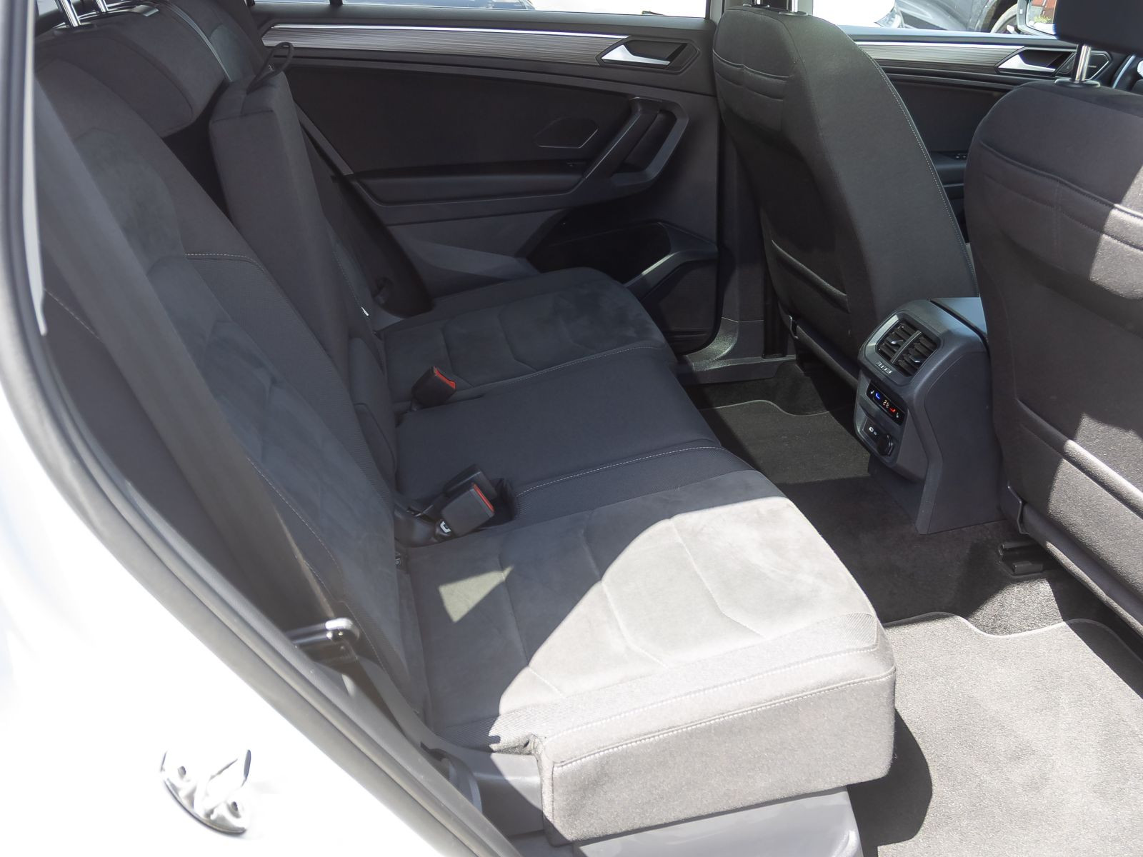 Volkswagen Tiguan Allspace Elegance 2.0TSI 4M DSG Navi Matrix Panorama AHK