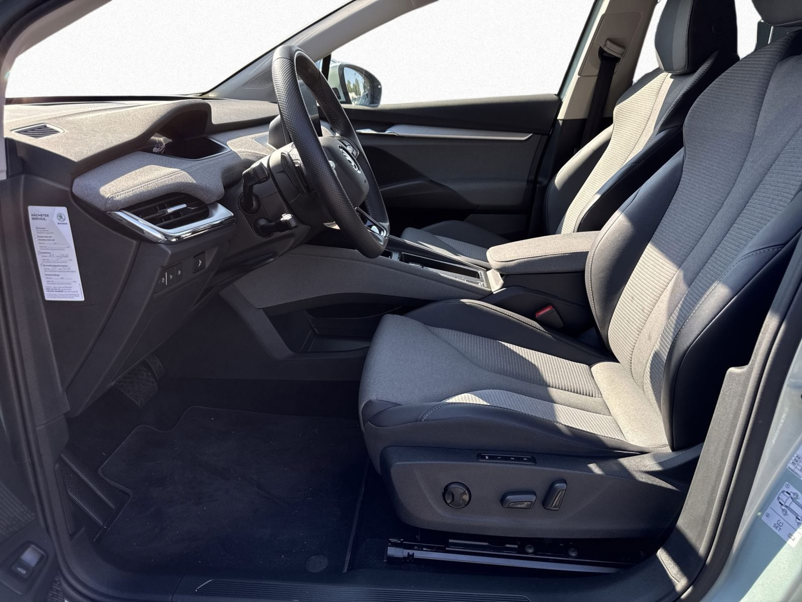 Skoda Enyaq iV electric DSG ACC Navi LED AHK KESSY
