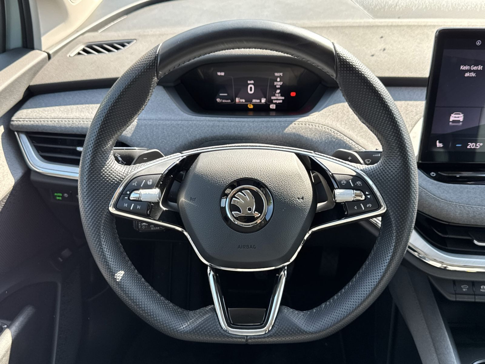 Skoda Enyaq iV electric DSG ACC Navi LED AHK KESSY