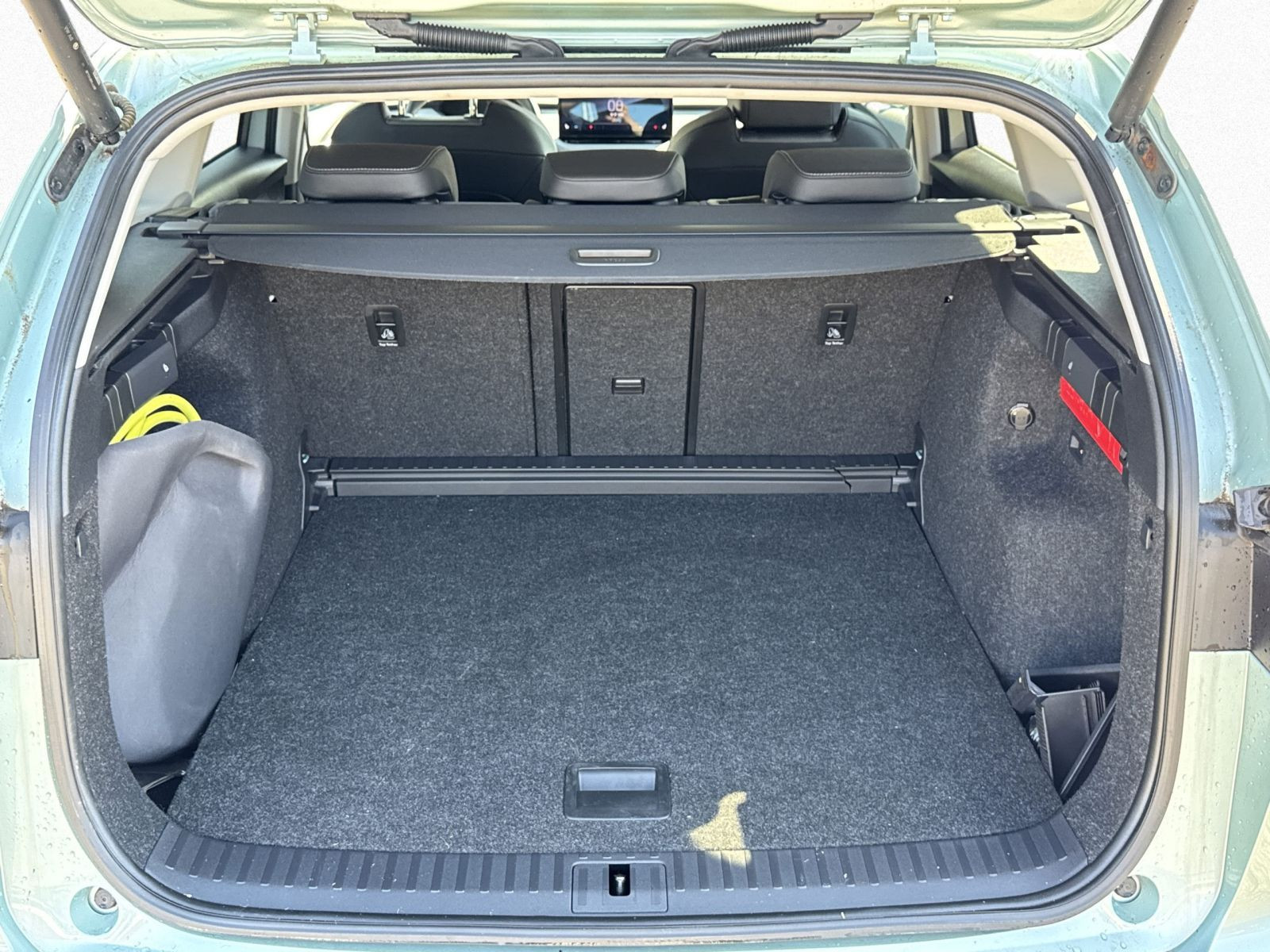 Skoda Enyaq iV electric DSG ACC Navi LED AHK KESSY