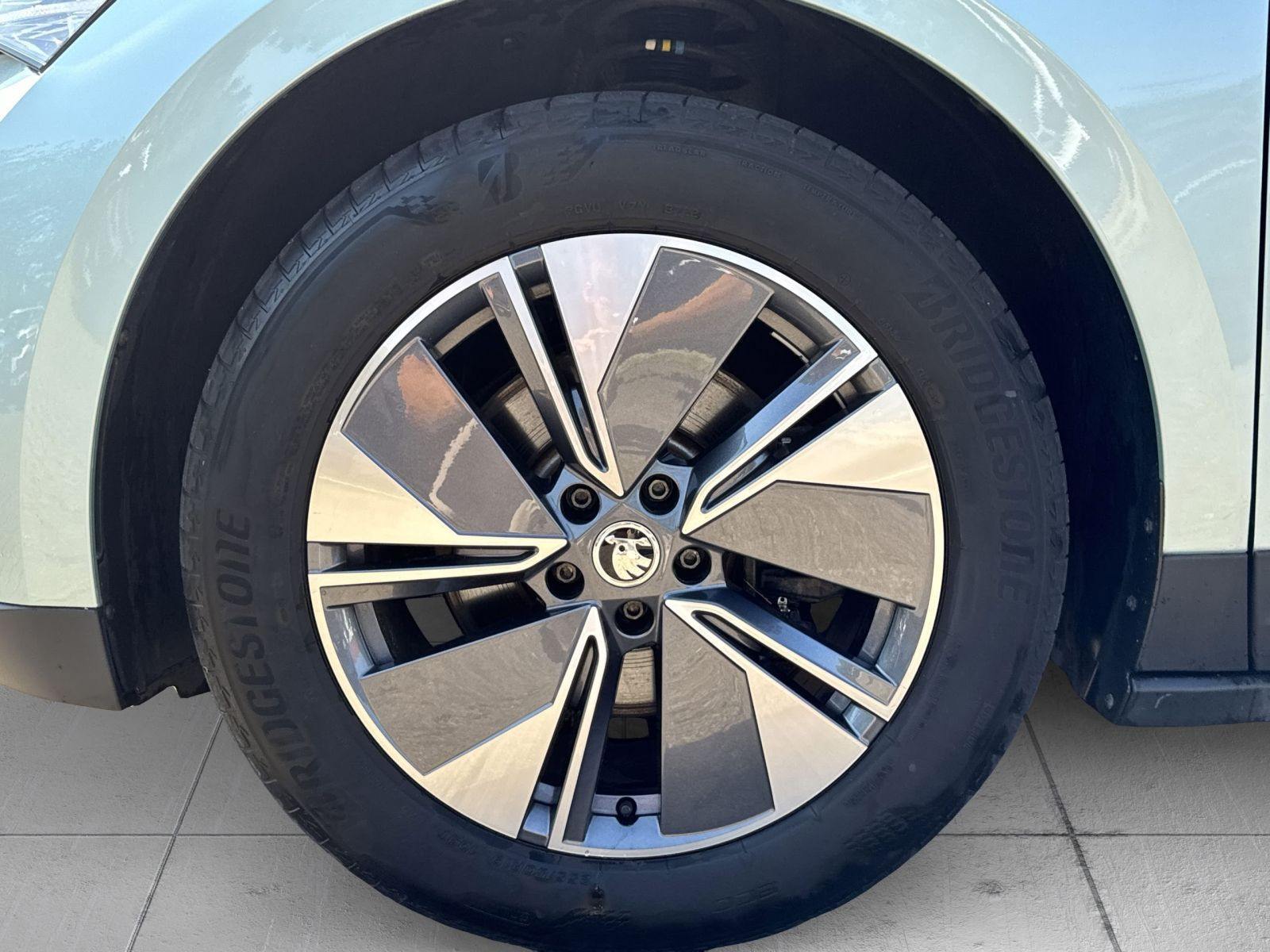 Skoda Enyaq iV electric DSG ACC Navi LED AHK KESSY
