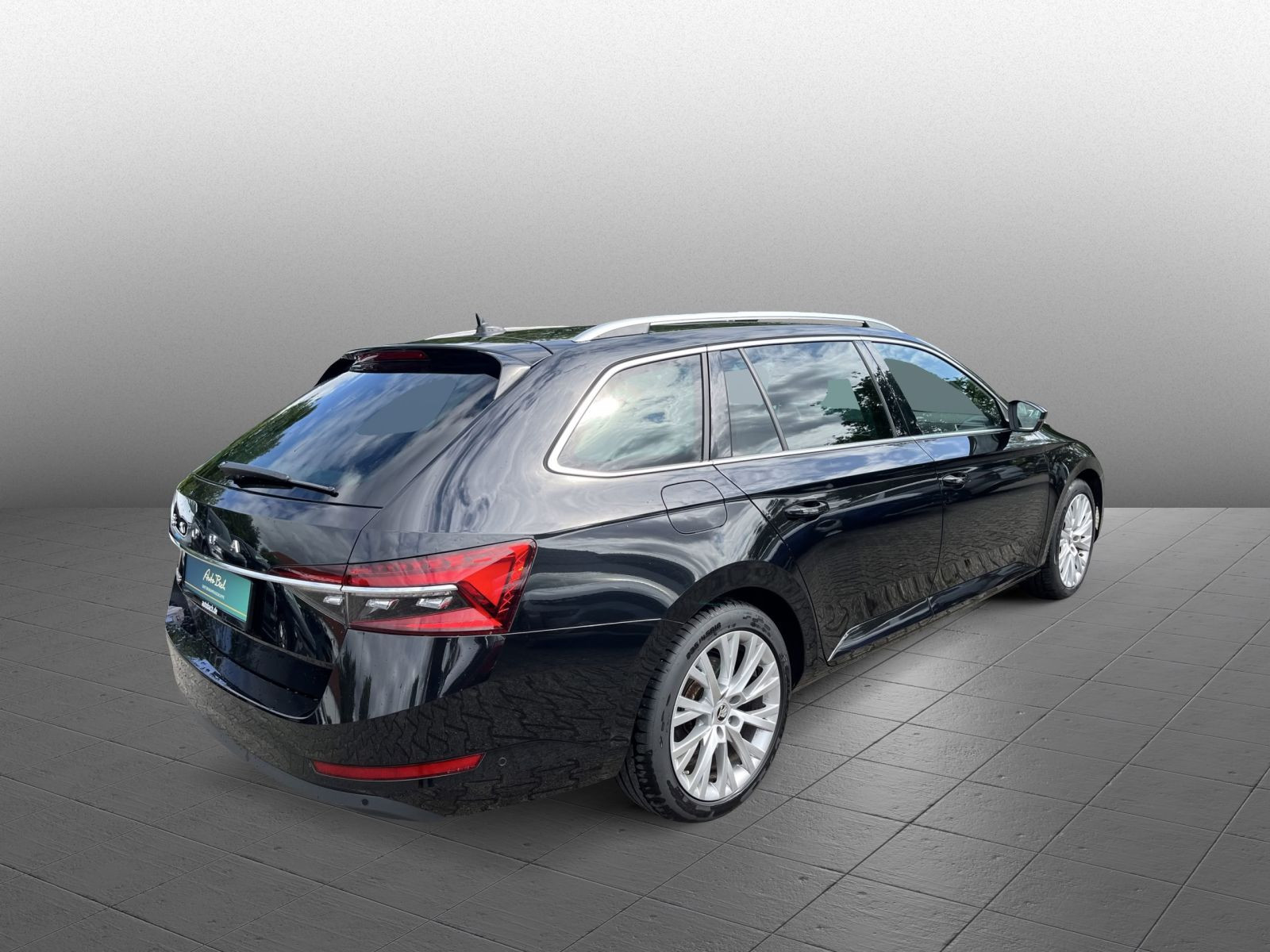 Skoda Superb Combi Style 2.0 TDI DSG Navi ACC Panorama