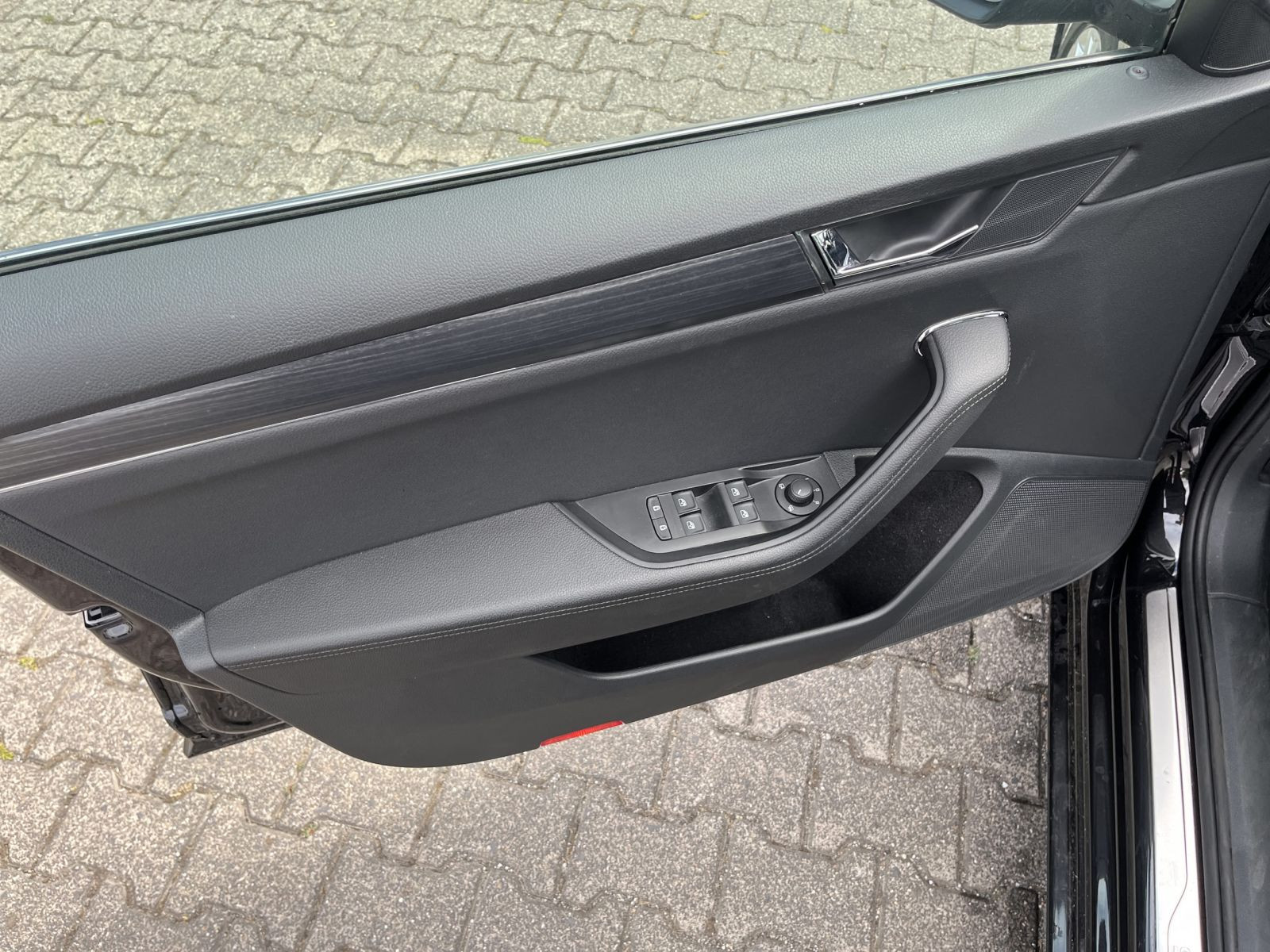 Skoda Superb Combi Style 2.0 TDI DSG Navi ACC Panorama