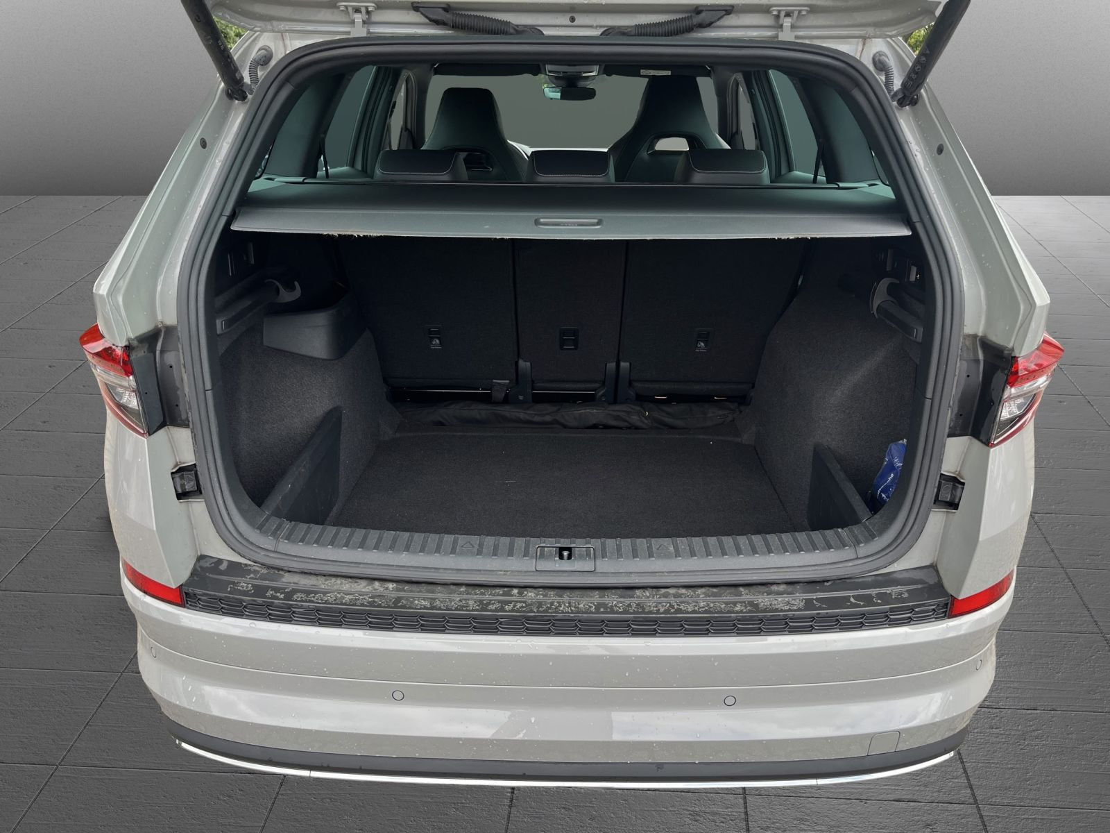Skoda Kodiaq Sportline 2.0 TSI DSG 4x4 Navi ACC AHK