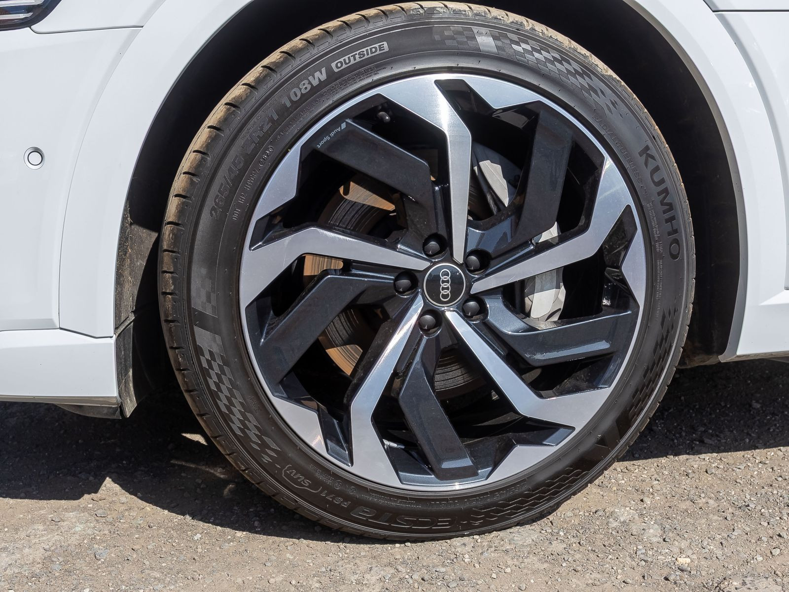 Audi e-tron S line 50 qu Navi Matrix Standklima Luftfederung